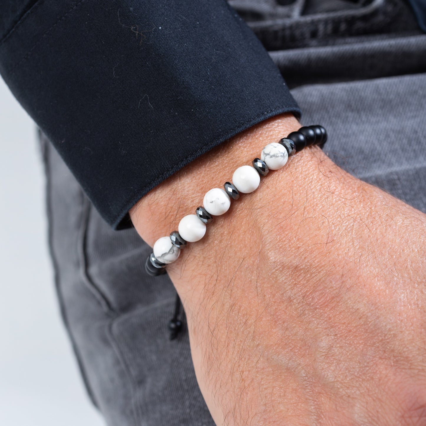 Howlite and onyx Kuffs for men